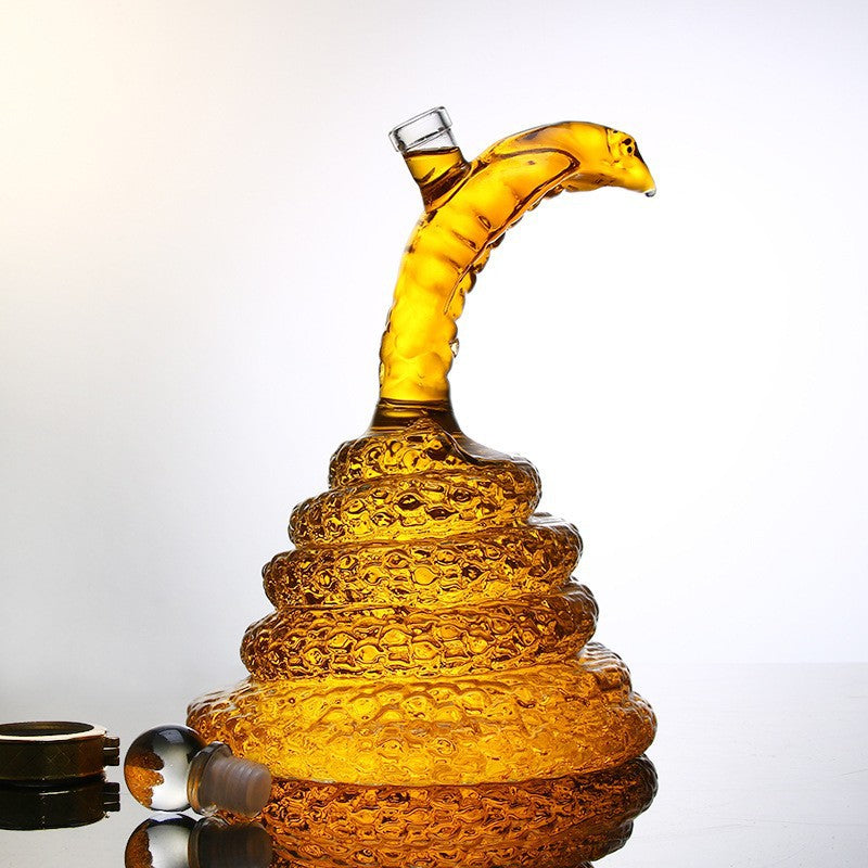 Hand Blown Snake Shaped Glass Decanter, Unique Serpent Liquor Bottle with Stopper, Decorative Whiskey Brandy Vodka Dispenser for Home Bar Decor & Gift