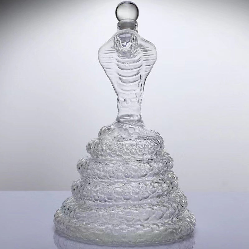 Hand Blown Snake Shaped Glass Decanter, Unique Serpent Liquor Bottle with Stopper, Decorative Whiskey Brandy Vodka Dispenser for Home Bar Decor & Gift